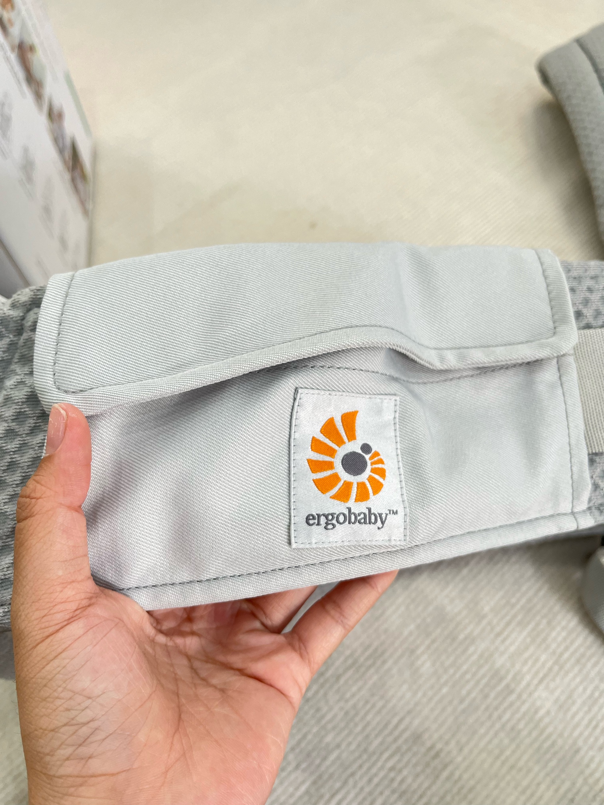 Địu Ergobaby Alta Hip Seat, Pearl Grey (5.5-20kg, từ 4m+, full box) - Ảnh 18