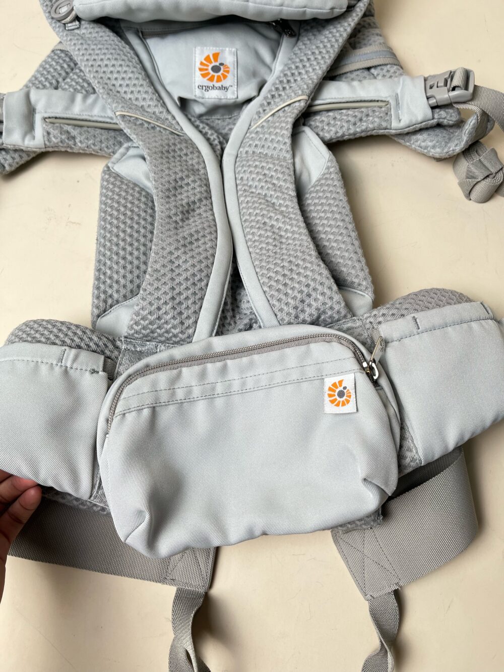 Địu em bé Ergobaby Omni Breeze, màu xám ( no box) - Ảnh 11