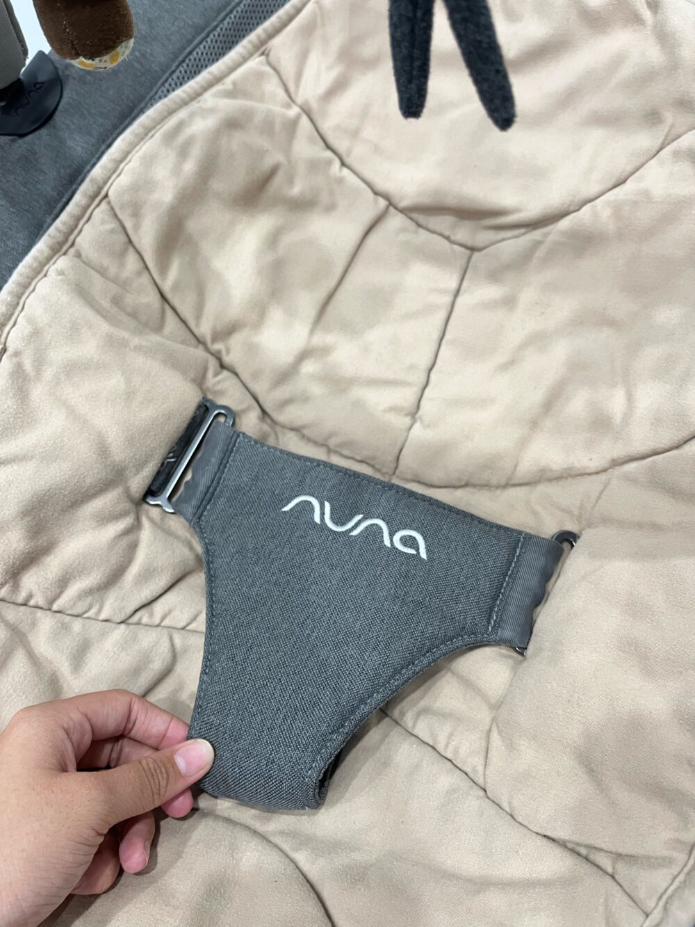 Nôi Nuna Leaf Curv kèm thanh đồ chơi (sơ sinh – 60kg) - Ảnh 2