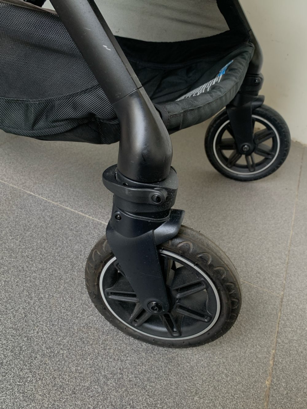 Xe đẩy Nuna Triv màu xám be (khung đen) - Ảnh 12