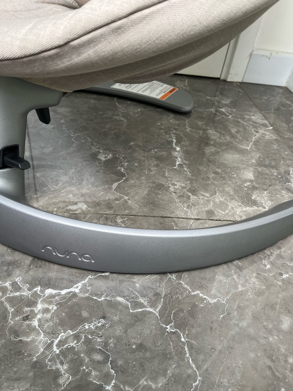 Nôi rung Nuna Leaf grow ( tặng kèm thanh đồ chơi, thanh hạ đồ chơi và mùng treo Nuna) - Ảnh 13