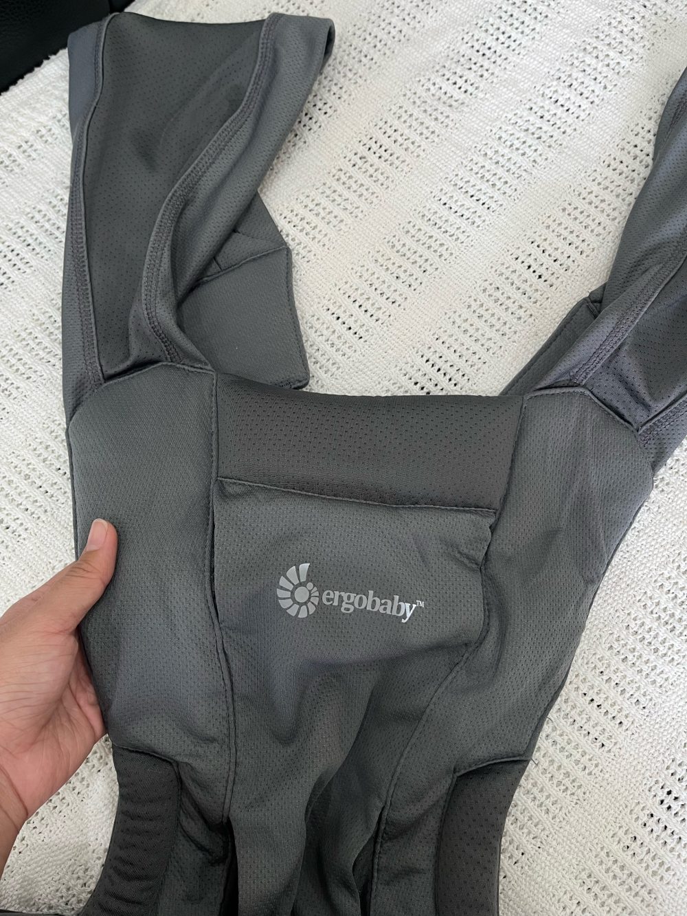 Địu Ergobaby Embrace & Soft Air Mesh vải sợi lưới thoáng khí, màu xám (sơ sinh -> 11,3kg) - Ảnh 9