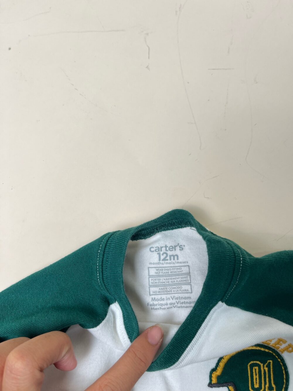 Set 3 bộ quần áo và bodysuit mix brand Carter’s, Uni Qlo (size: 12m) - Ảnh 13