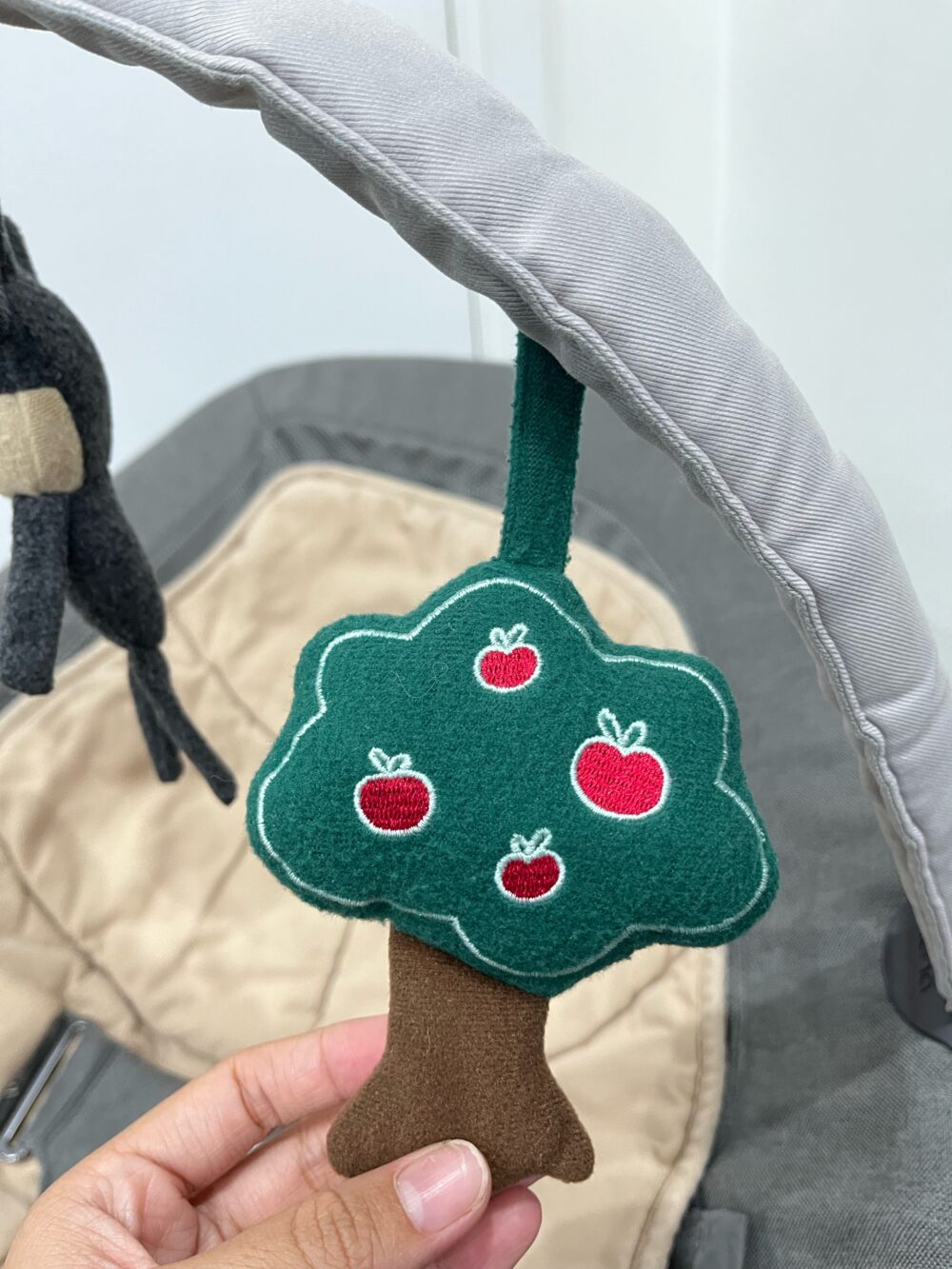 Nôi Nuna Leaf Curv kèm thanh đồ chơi (sơ sinh – 60kg) - Ảnh 9