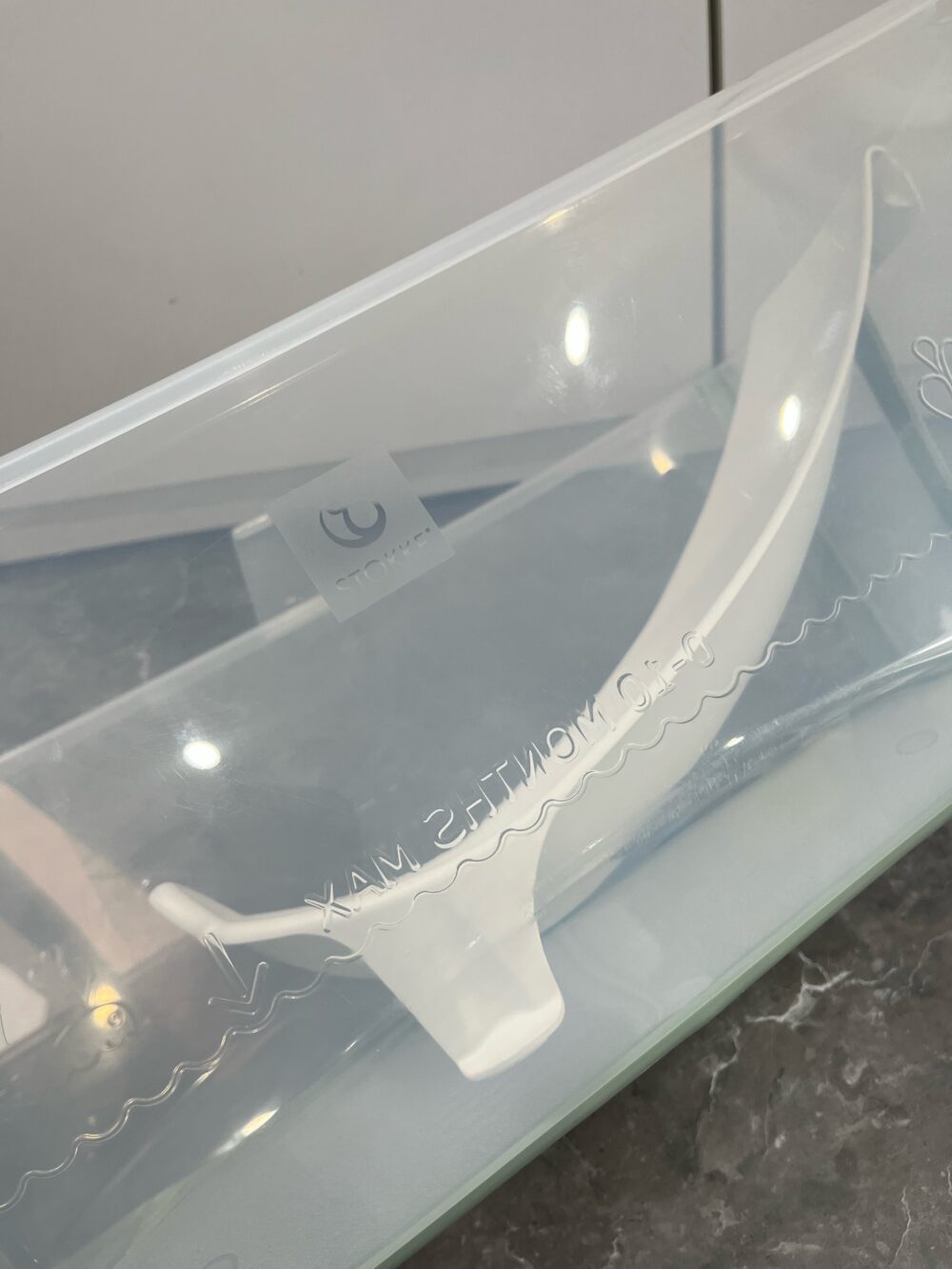 Bồn tắm gấp gọn kèm ghế tựa lưng cho bé có đế chống trượt, Stokke viền màu xanh lá ( full box) - Ảnh 8