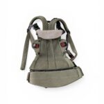 Địu Baby Bjorn Hamony màu xanh rêu kèm yếm địu BBJ (size sơ sinh 3,2kg/15kg)