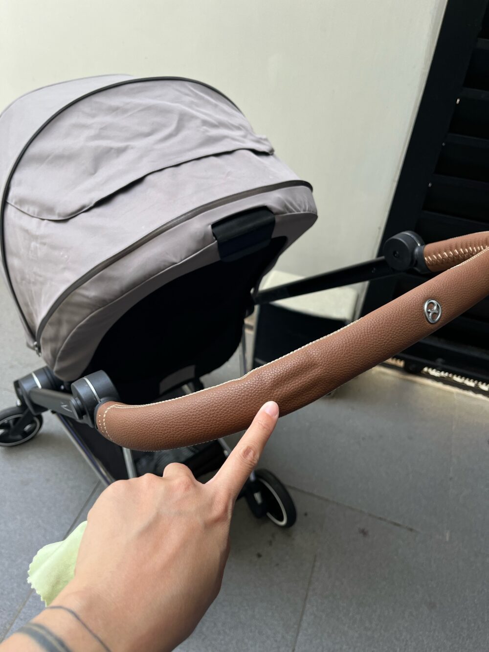 Xe đẩy Mios 2 màu xám be khung bạc (0-22kg) - Ảnh 8