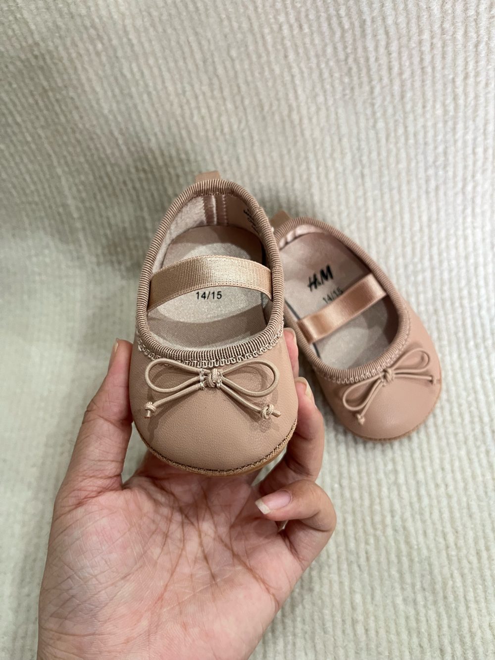 Giày tập đi búp bê bệt màu hồng H&M (size: 14/15, 8.6cm) - Ảnh 2