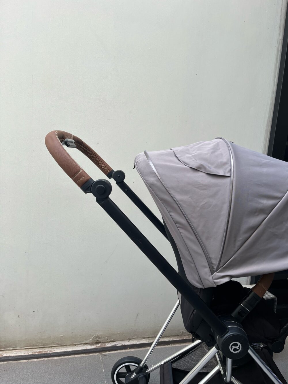 Xe đẩy Mios 2 màu xám be khung bạc (0-22kg) - Ảnh 3