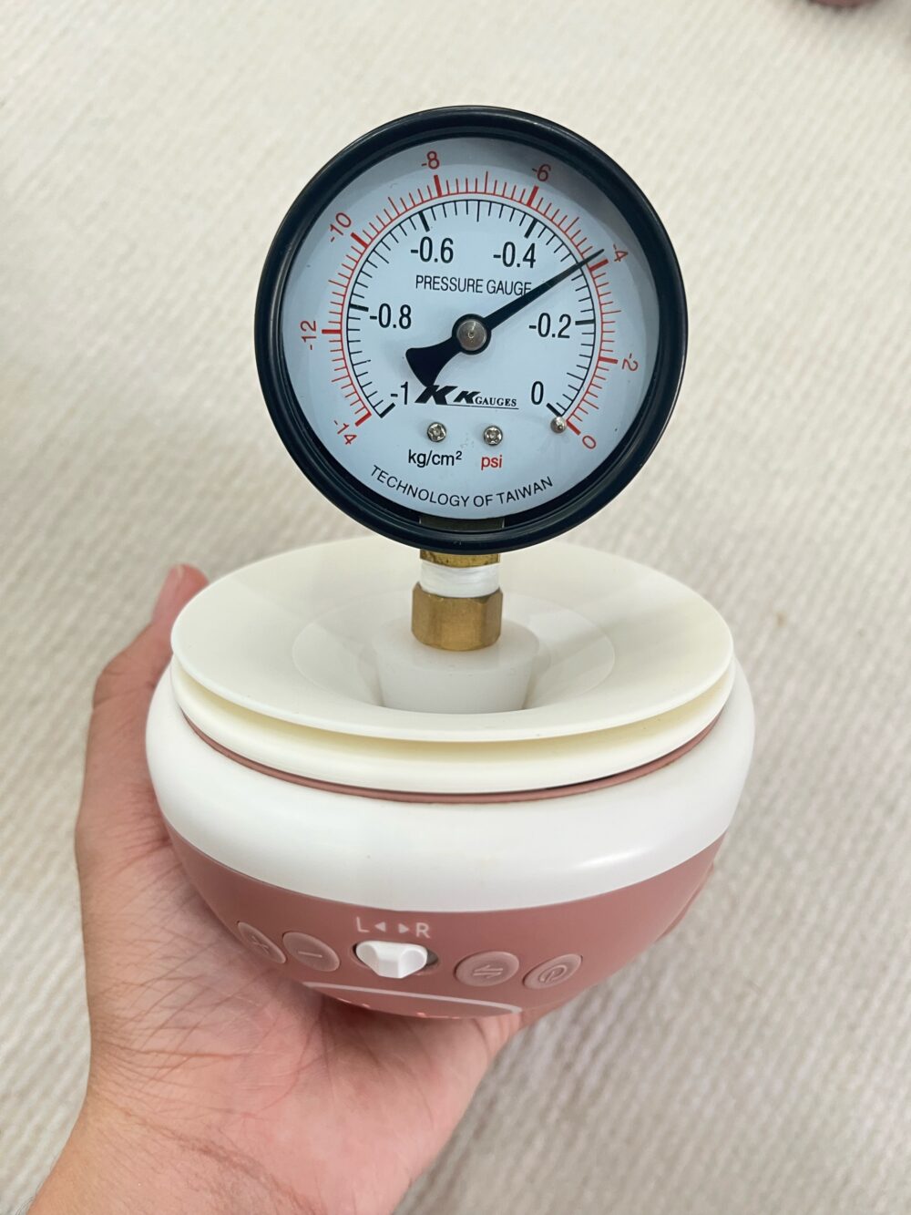 Máy hút sữa không dây Momcozy M9 (tặng kèm núm trợ ti & kem đau ti Medela) - Ảnh 8