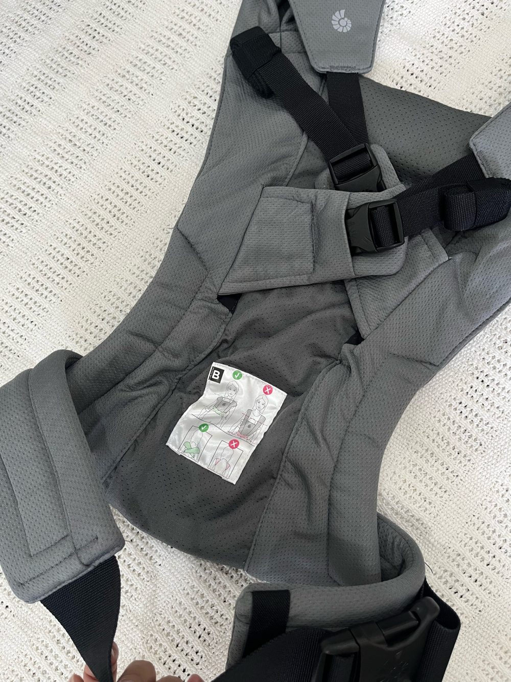 Địu Ergobaby Embrace & Soft Air Mesh vải sợi lưới thoáng khí, màu xám (sơ sinh -> 11,3kg) - Ảnh 8