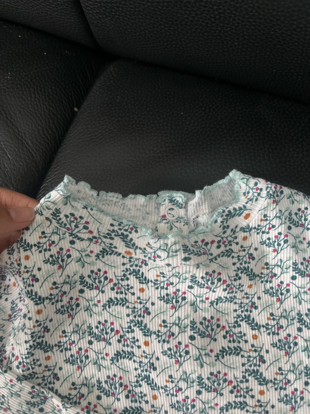 Set bộ yếm tay dài màu xanh Obaibi hoạ tiết hoa nhí ( size 12m) - Ảnh 2