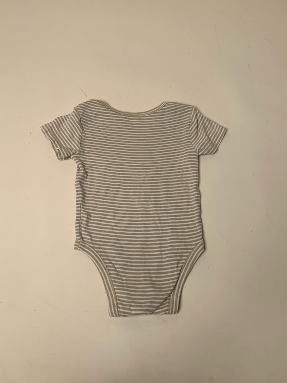 Set 3 bộ bodysuit Old Navy, Uniqlo (size 18m/24m) - Ảnh 6