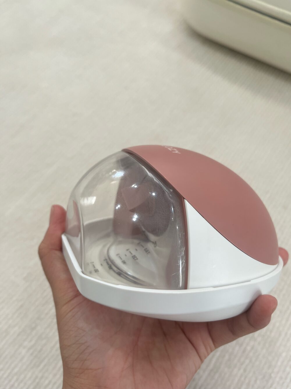 Máy hút sữa không dây Momcozy M9 (tặng kèm núm trợ ti & kem đau ti Medela) - Ảnh 2