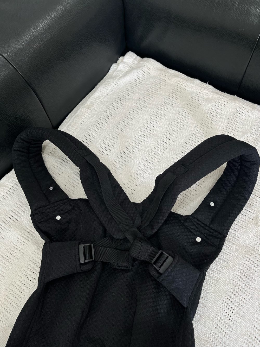 Địu Momcozy lưới thoáng khí màu đen (size: 3kg->20kg) - Ảnh 11