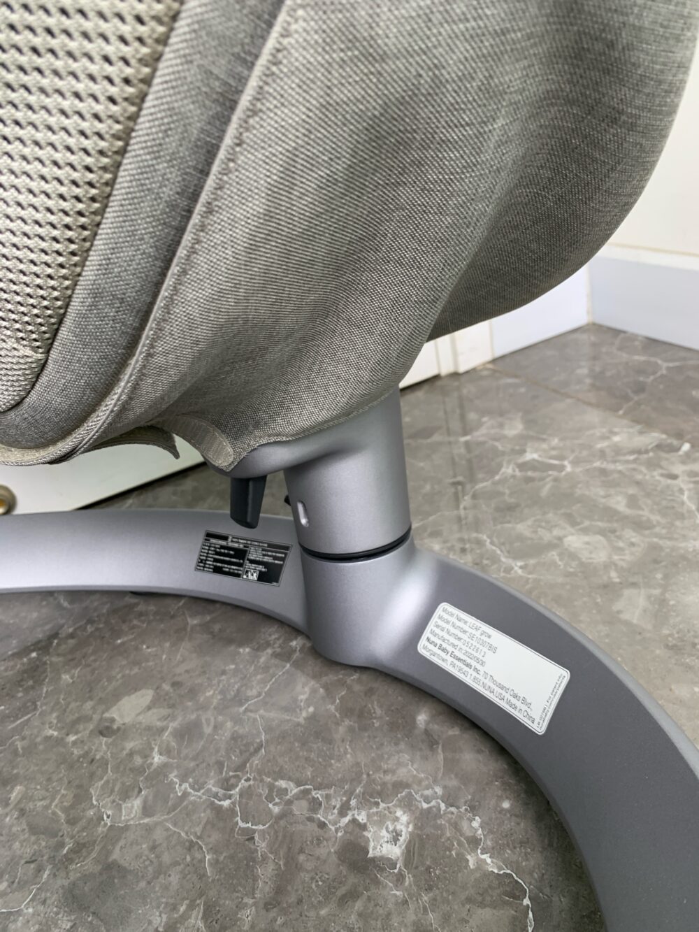 Nôi Nuna leaf grow kèm thanh đồ chơi màu xám (sơ sinh-60kg) - Ảnh 4