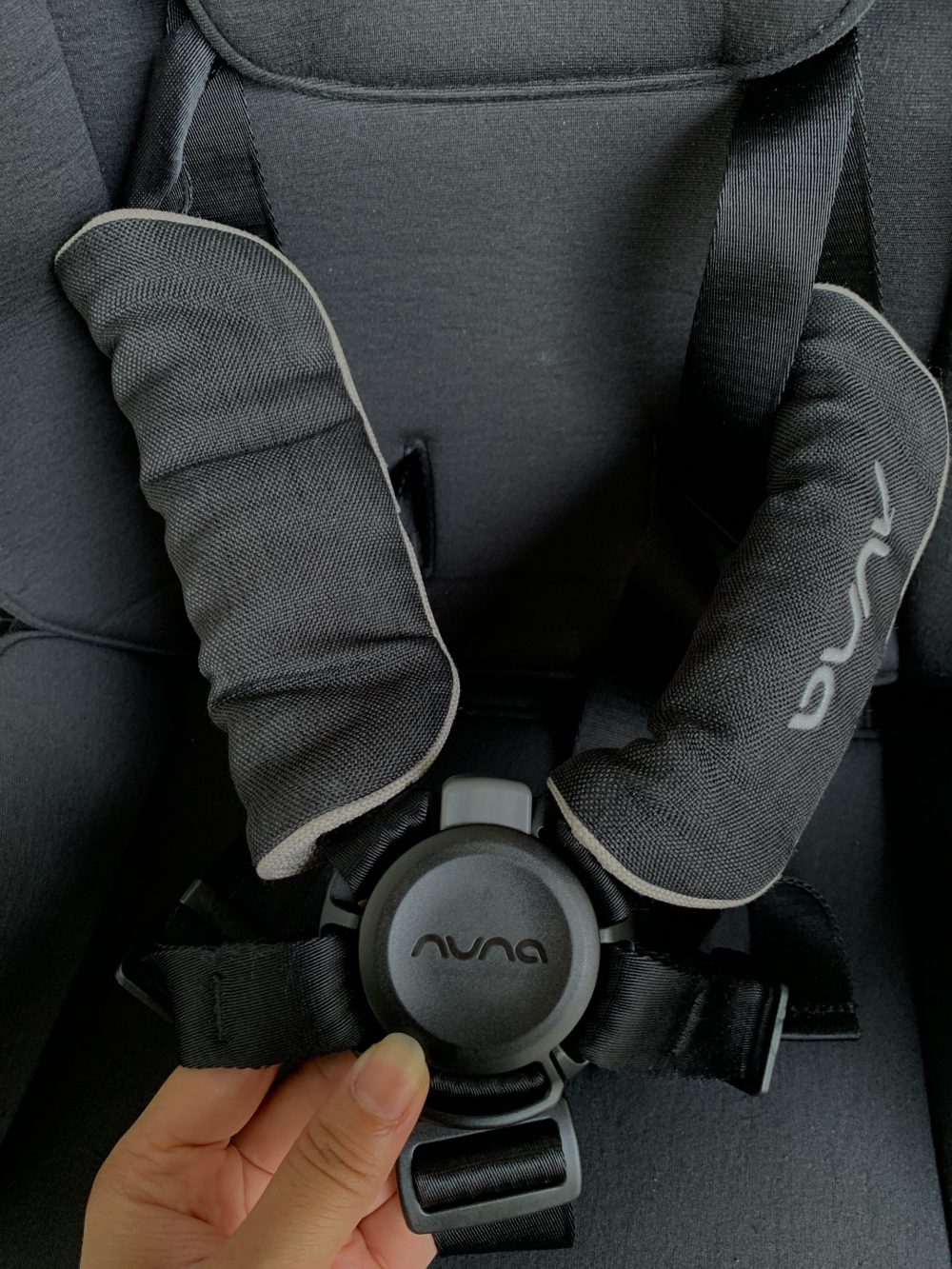 Xe đẩy Nuna Triv màu xám be (khung đen) - Ảnh 16