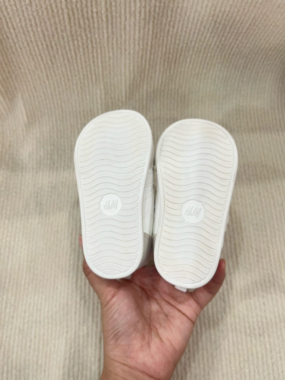 Giày tập đi H&M màu trắng (Size:18/19, 11.5cm) - Ảnh 4