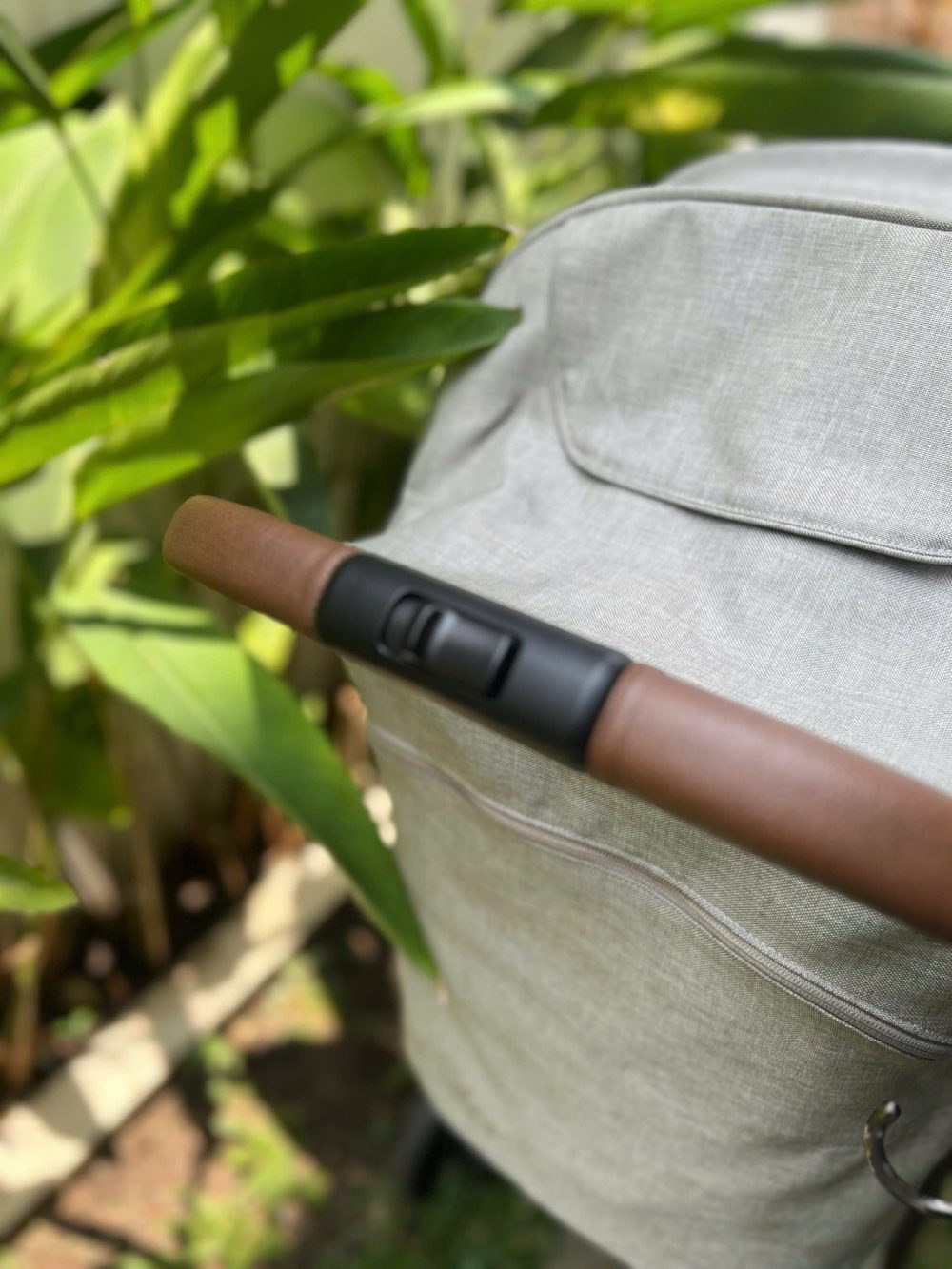 Xe đẩy Nuna Trvl màu be (kèm áo mưa & màn chắn gió) - Ảnh 3