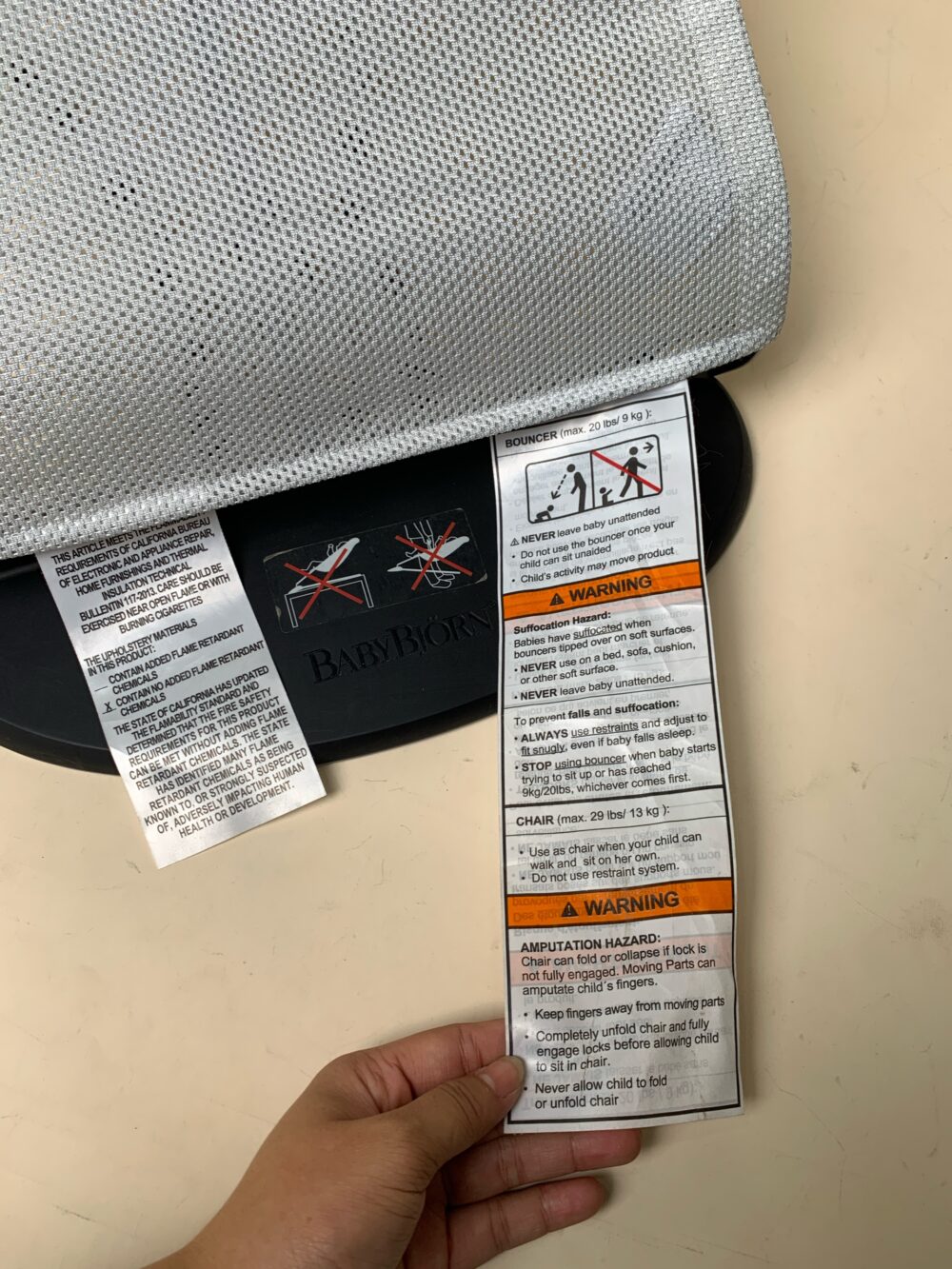 Ghế rung BabyBjorn vải lưới mesh màu xám trắng/xám - Ảnh 4