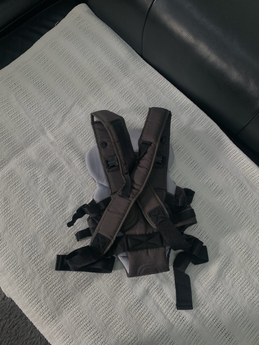 Địu Chicco Ultrasoft màu ghi đen (sơ sinh -> 11.4kg) - Ảnh 3