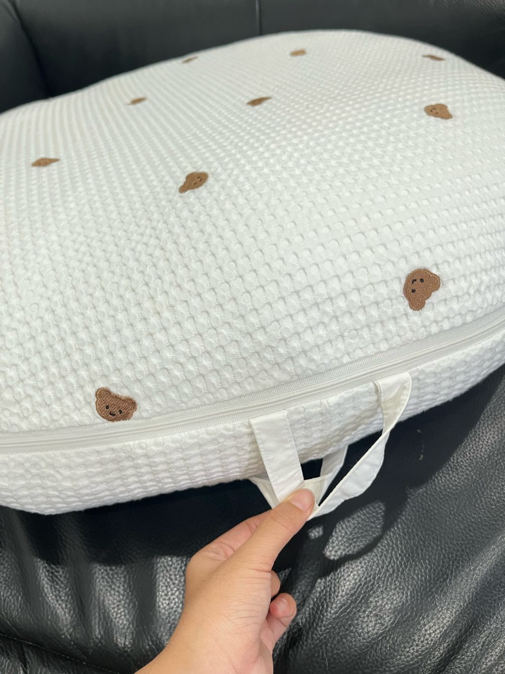 Gối chống trào ngược Rototo bebe vải Airmesh Waffle hoạ tiết gấu màu trắng (size: 0->12m) - Ảnh 7