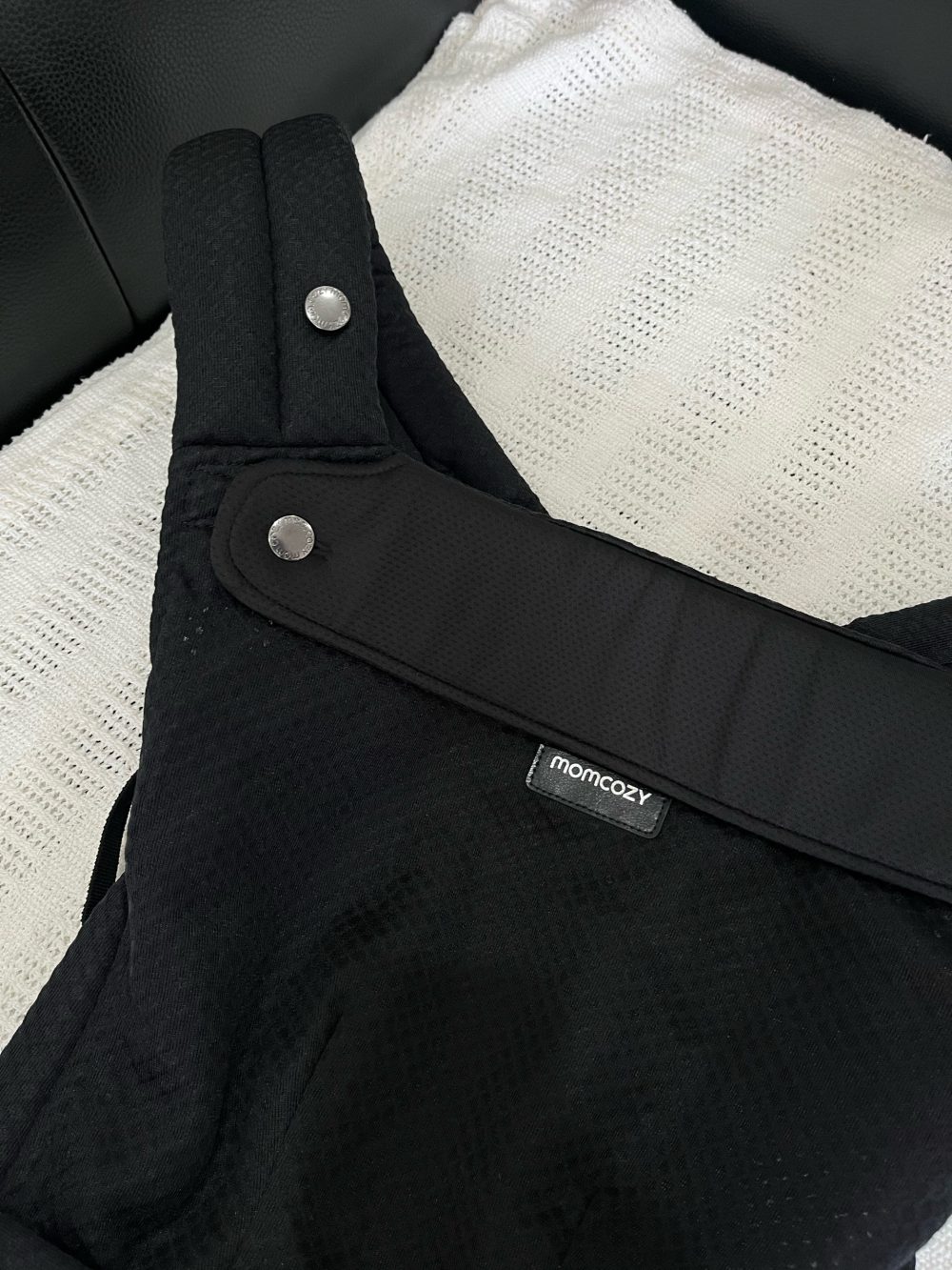 Địu Momcozy lưới thoáng khí màu đen (size: 3kg->20kg) - Ảnh 3