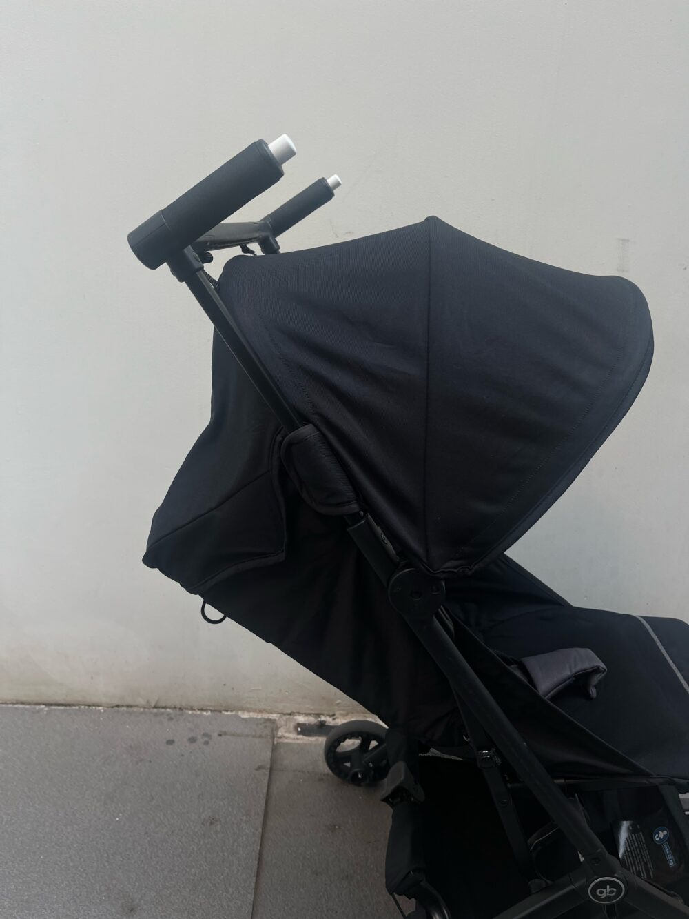 Xe đẩy gấp gọn GB Pockit + All-City, Velvet Black (6 tháng -> 22kg) - Ảnh 2