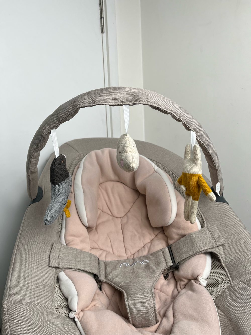 Nôi rung Nuna Leaf grow ( tặng kèm thanh đồ chơi, thanh hạ đồ chơi và mùng treo Nuna) - Ảnh 9