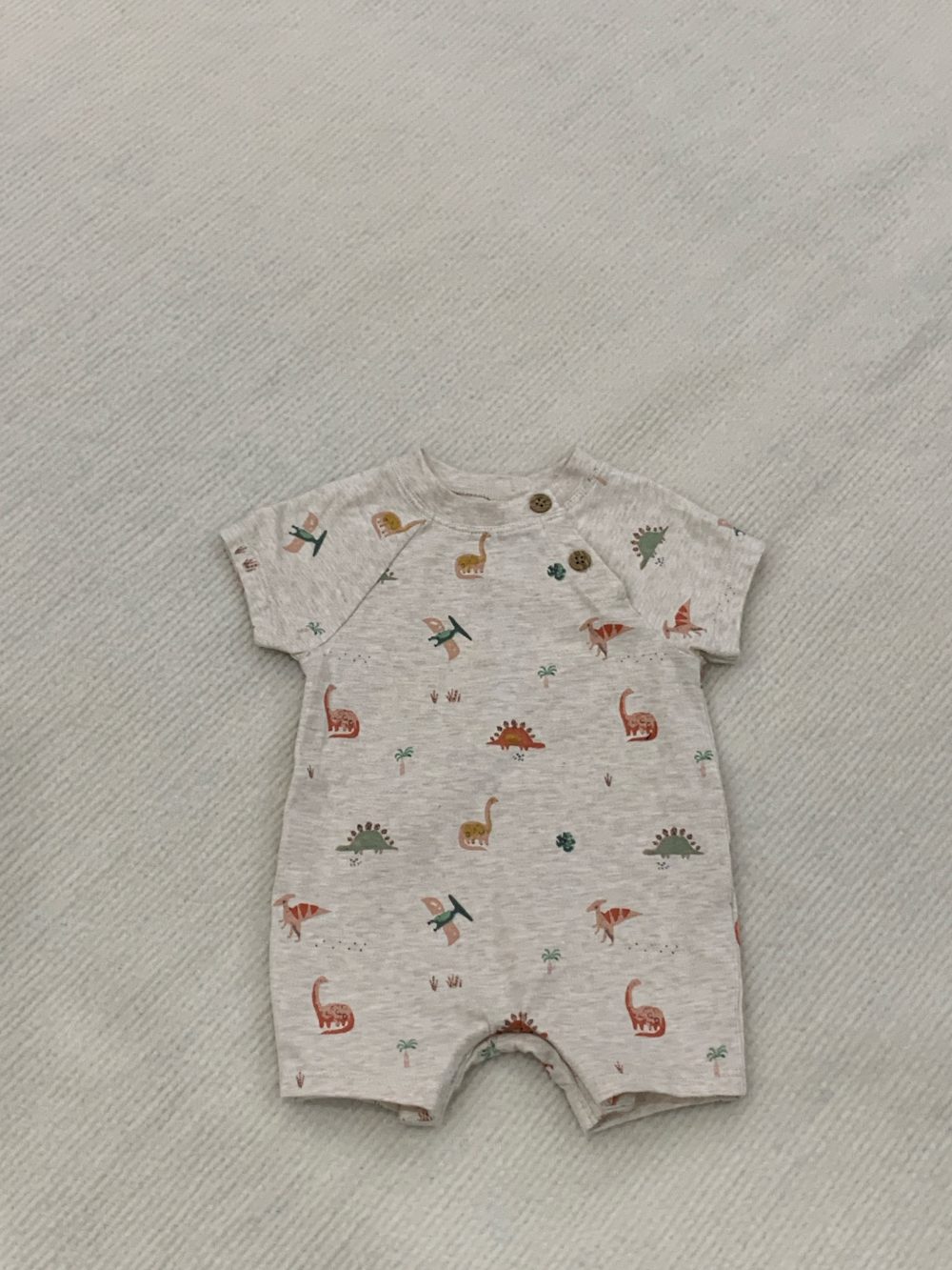 Set 3 bộ suit đùi hoạ tiết khủng long Next baby (size:0/3M) - Ảnh 10