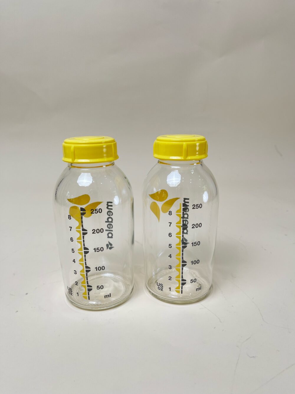 Set 2 bình trữ sữa thuỷ tinh Medela 250ml - Ảnh 6