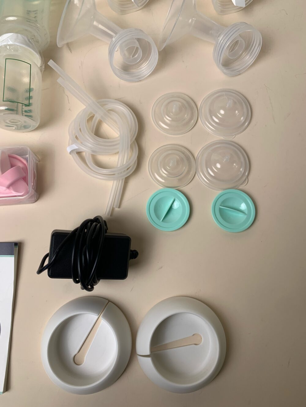 Máy hút sữa Motif Luna kèm phụ kiện thay thế (van mỏ vịt, van chặn sữa, bộ cổ nối spectra) - Ảnh 12