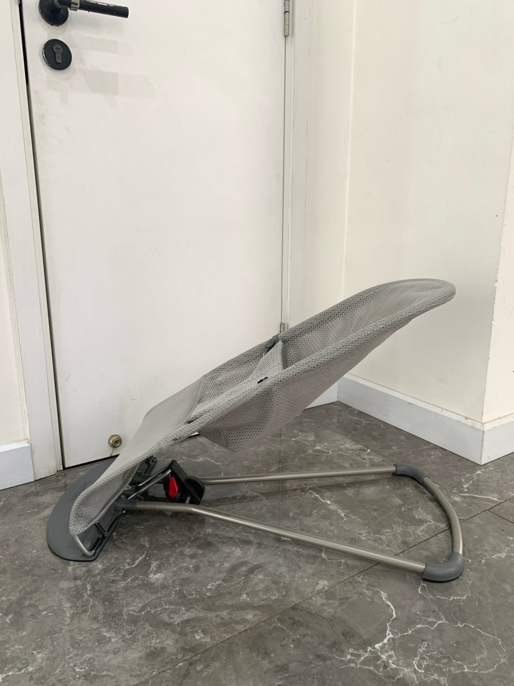 Ghế rung BabyBjorn vải mesh màu xám & thanh đồ chơi (no box) - Ảnh 7