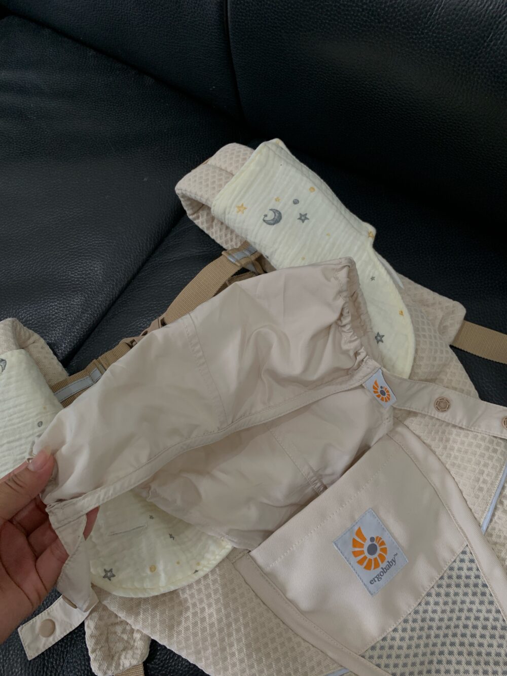 Địu Ergobaby Alta Hipseat màu be, tặng kèm yếm địu (cho bé 4m/5.5kg -> 20kg) - Ảnh 13