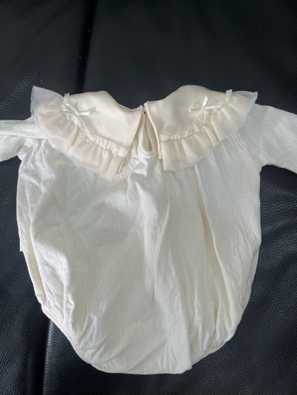 Set 2 bộ bodysuit và váy xoè tầng mix brand màu kem/trắng( size: 3/6m) - Ảnh 4