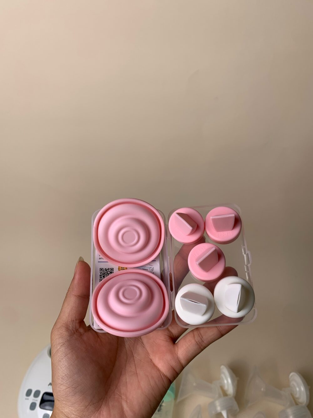 Máy hút sữa Motif Luna kèm phụ kiện thay thế (van mỏ vịt, van chặn sữa, bộ cổ nối spectra) - Ảnh 6