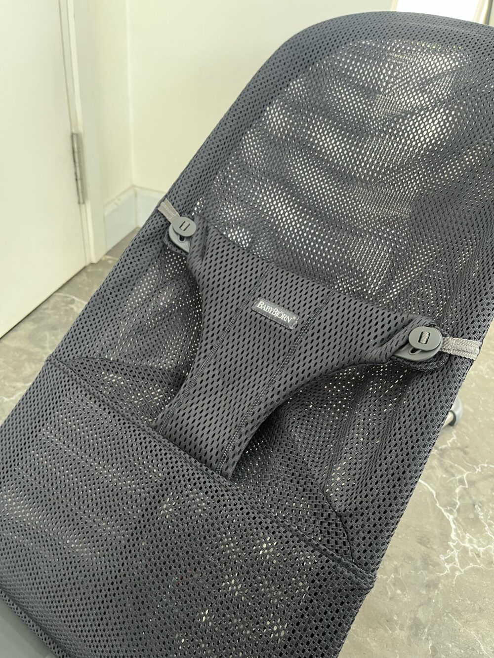 Ghế rung BabyBjorn Bouncer Bliss vải lưới Mesh màu Anthracite (full box) - Ảnh 6