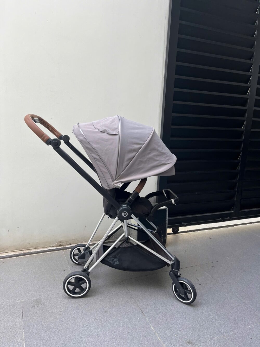 Xe đẩy Mios 2 màu xám be khung bạc (0-22kg) - Ảnh 2