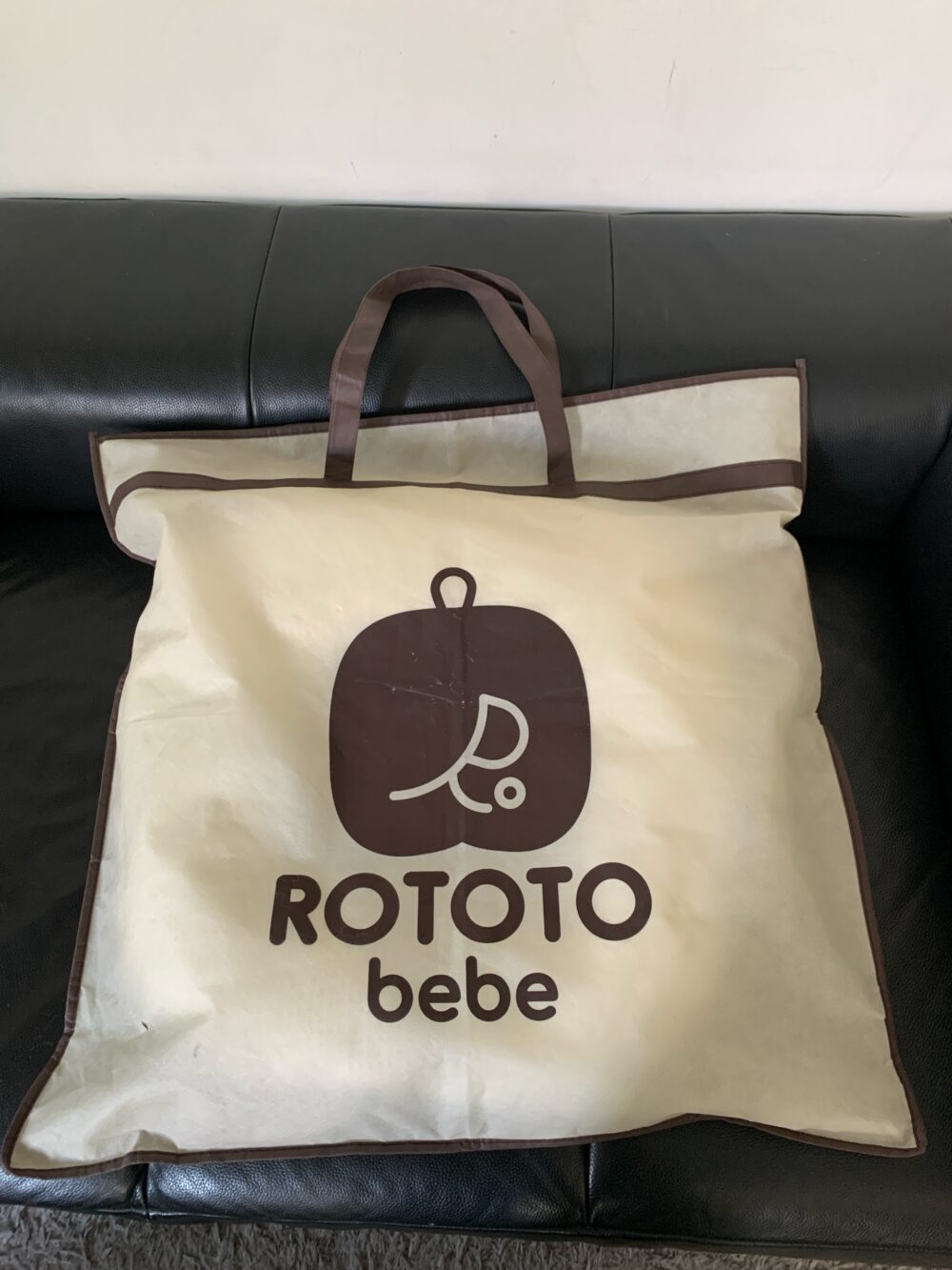 Gối chống trào ngược Rototo bebe vải air mesh waffle màu trắng (còn túi đựng hãng) - Ảnh 8