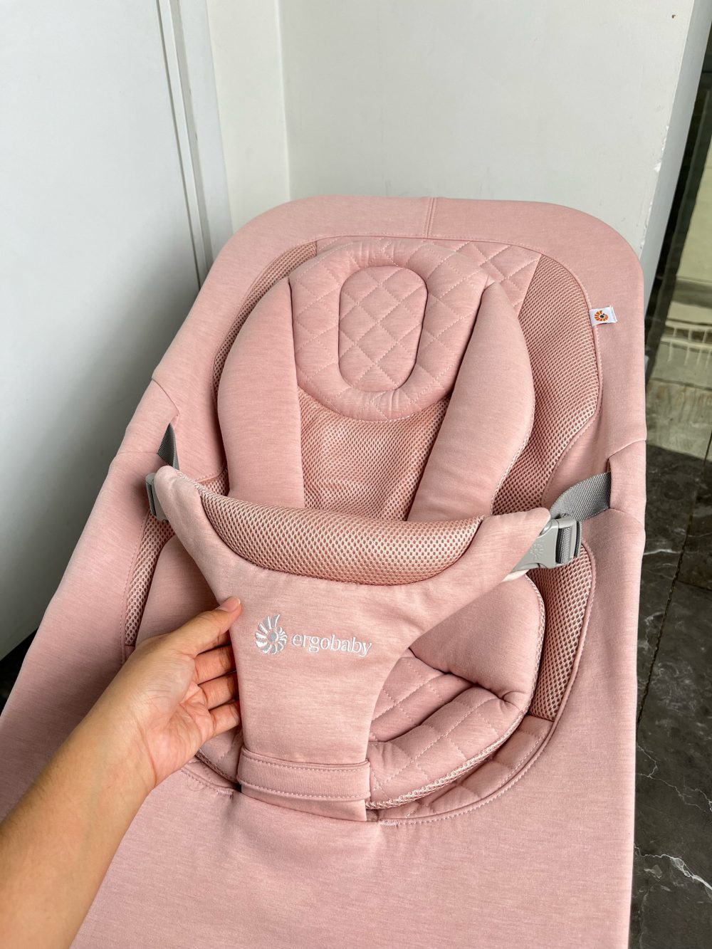 Ghế rung Ergobaby Evolve Bouncer 3in1, màu hồng (tặng kèm thanh đồ chơi) - Ảnh 9