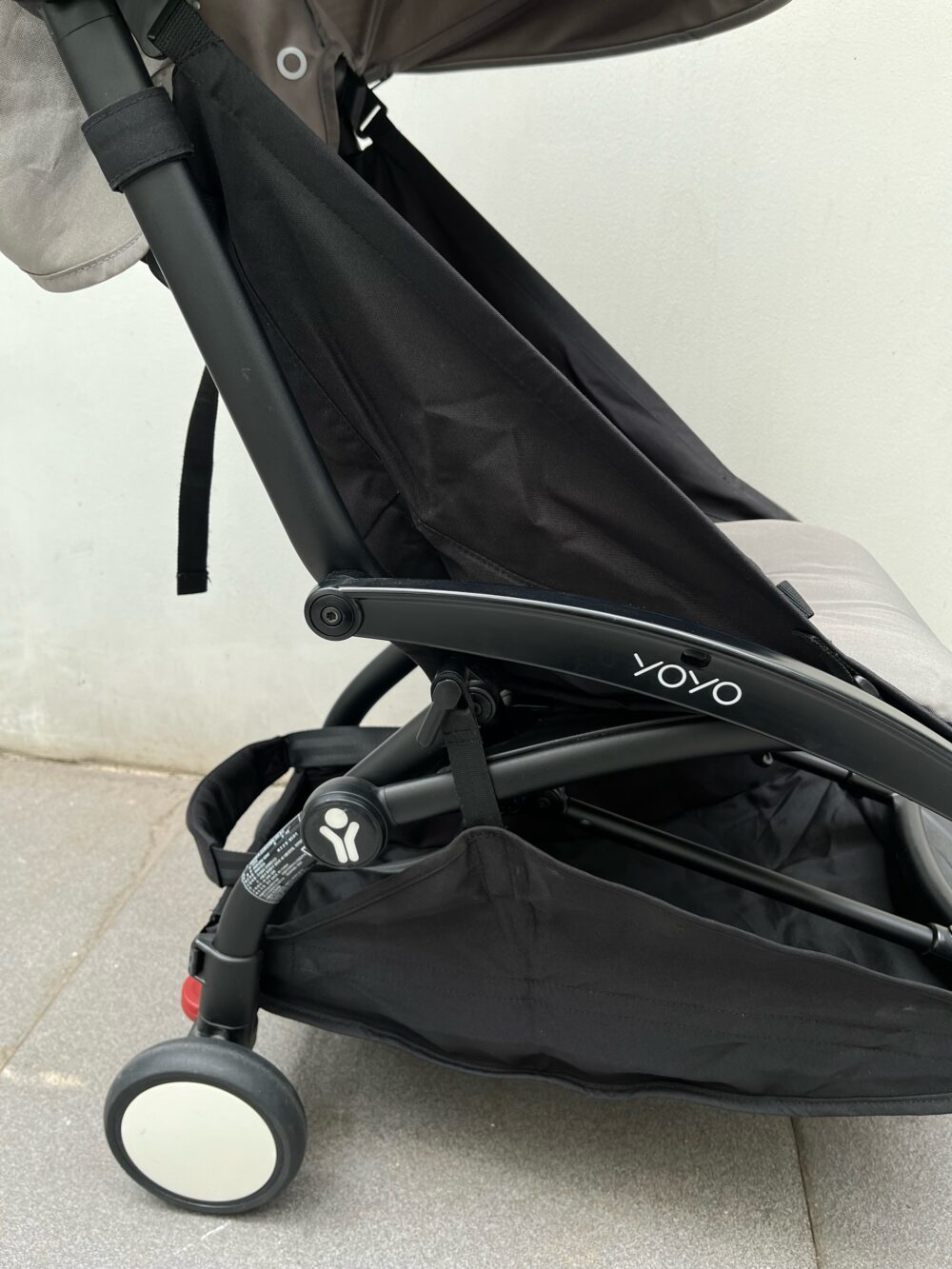Xe đẩy Yoyo+ kèm túi đựng (màu xám) size 6m -> 4 tuổi ( tối đa 22kg) - Ảnh 2
