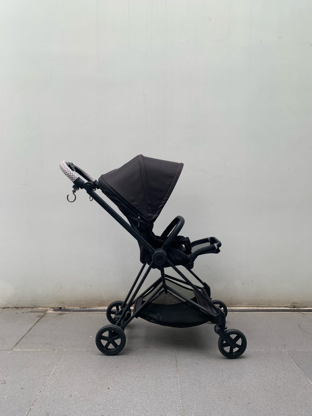 Xe đẩy Cybex Mios 1 kèm bọc tay cầm (full đen) - Ảnh 2