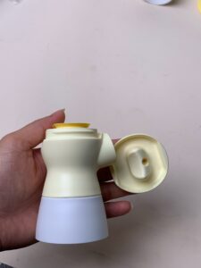 Máy hút sữa Medela Sonata fullbox seal VNQ (tặng 5 bình trữ sữa Medela) - Ảnh 3