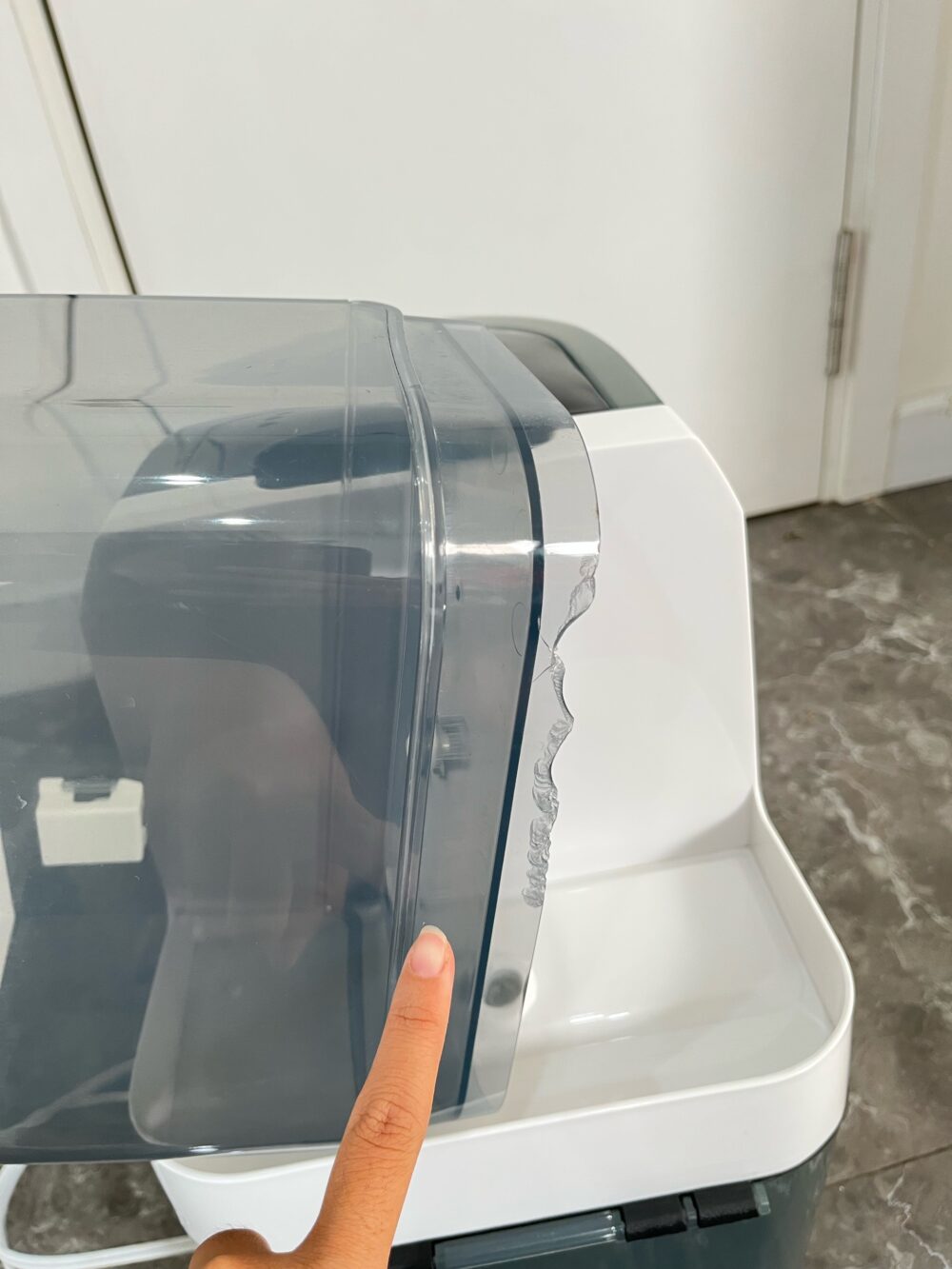 Máy rứa bình sữa Baby Brezza (BẢN US sử dụng kèm chuyển nguồn) tặng kèm túi viên rửa - Ảnh 2