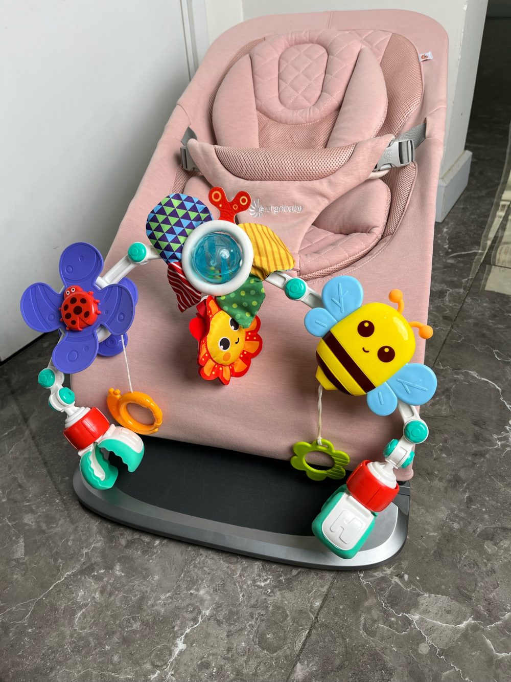 Ghế rung Ergobaby Evolve Bouncer 3in1, màu hồng (tặng kèm thanh đồ chơi) - Ảnh 8