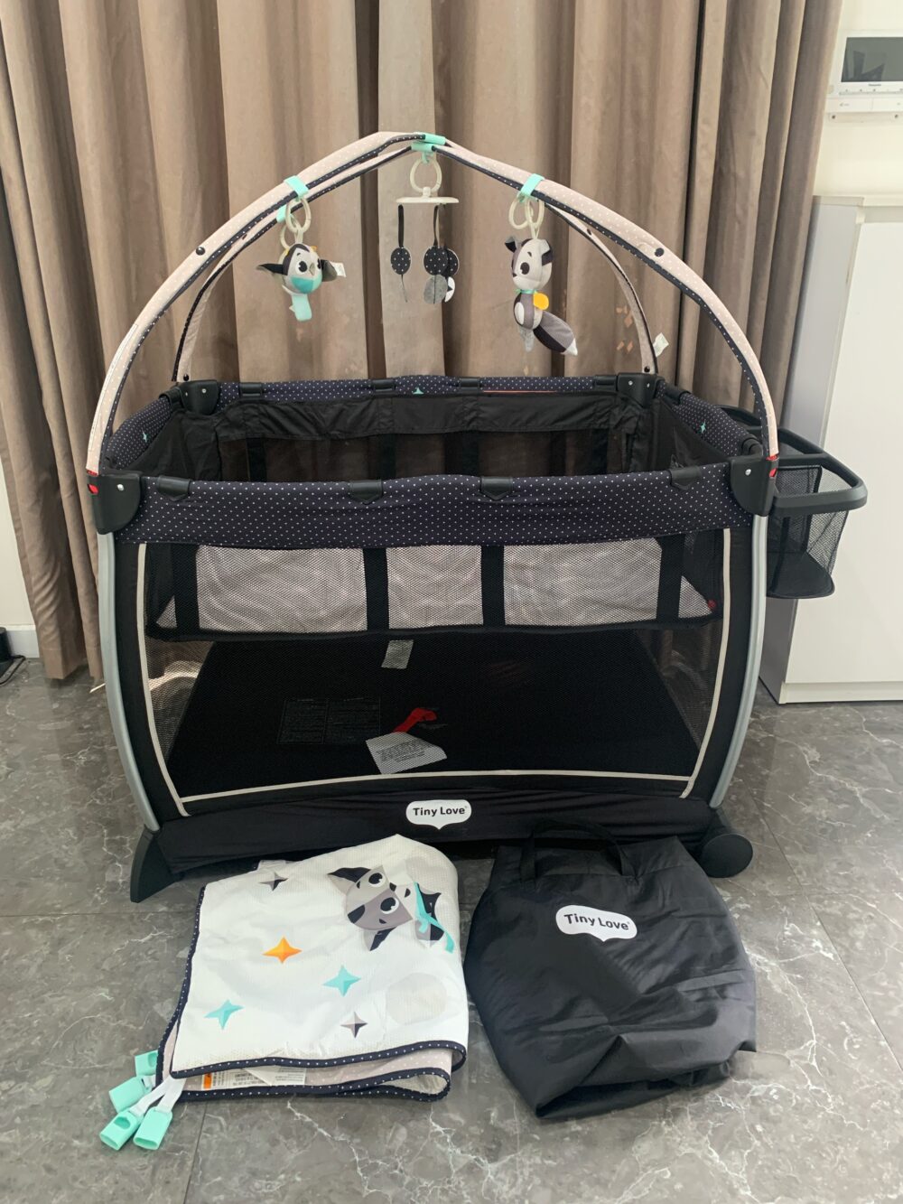 Giường cũi 6in1 Tiny Love Grow Activity Play Yard - Ảnh 2