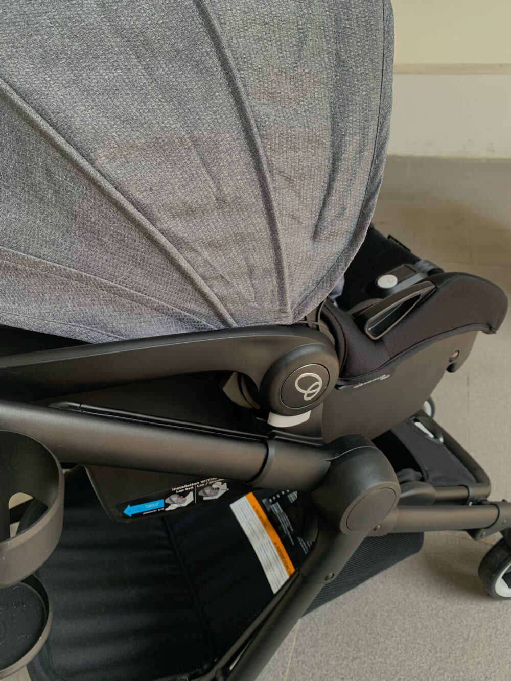 Bộ xe đẩy (khung xe, nôi sơ sinh, infant carseat) Evenflo Gold Pivot Xpand Travel System+ - Ảnh 17