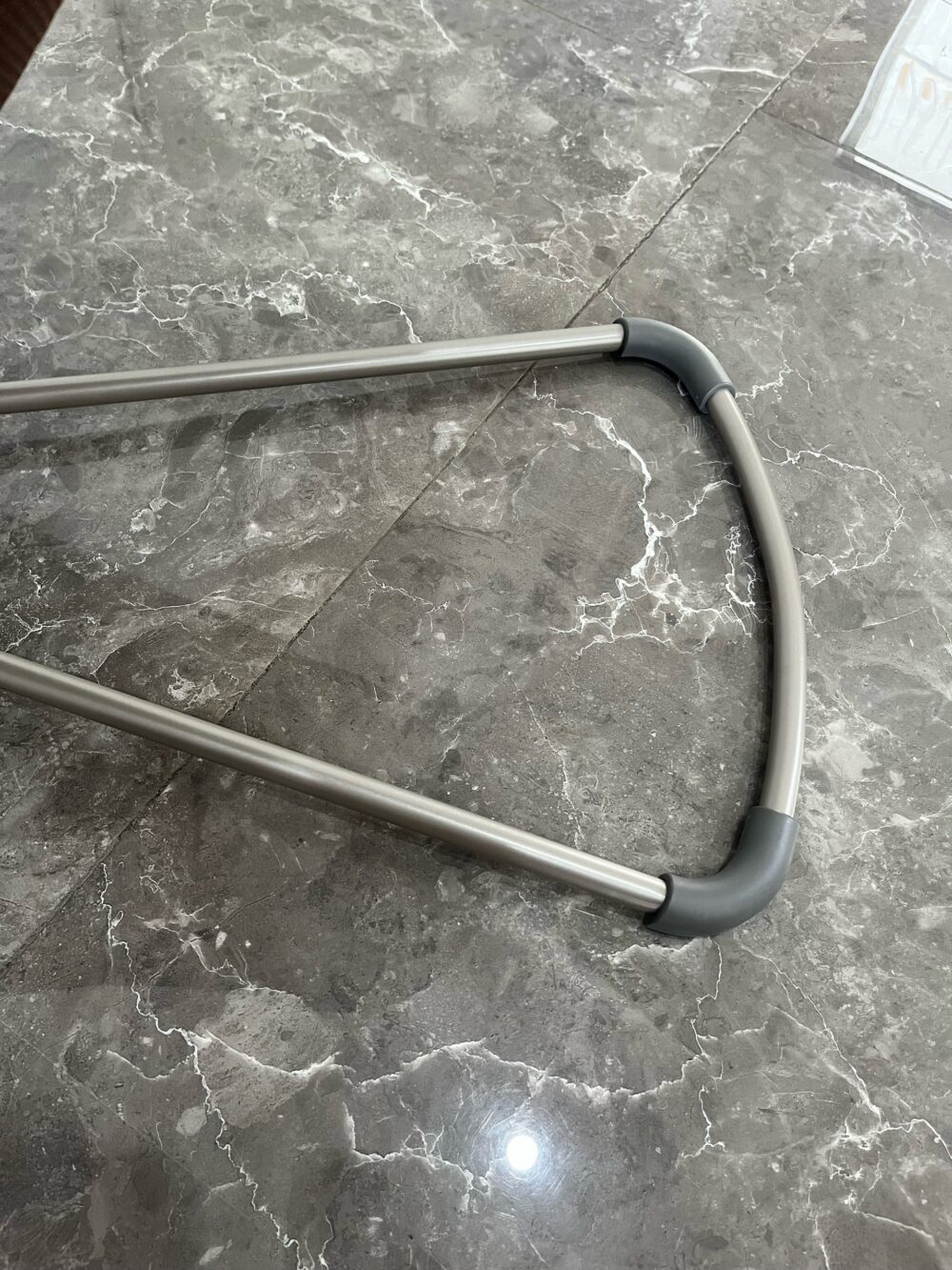 Ghế rung BabyBjorn vải mesh màu brown (kèm thanh đồ chơi, còn túi vải đựng bảo quản) - Ảnh 3