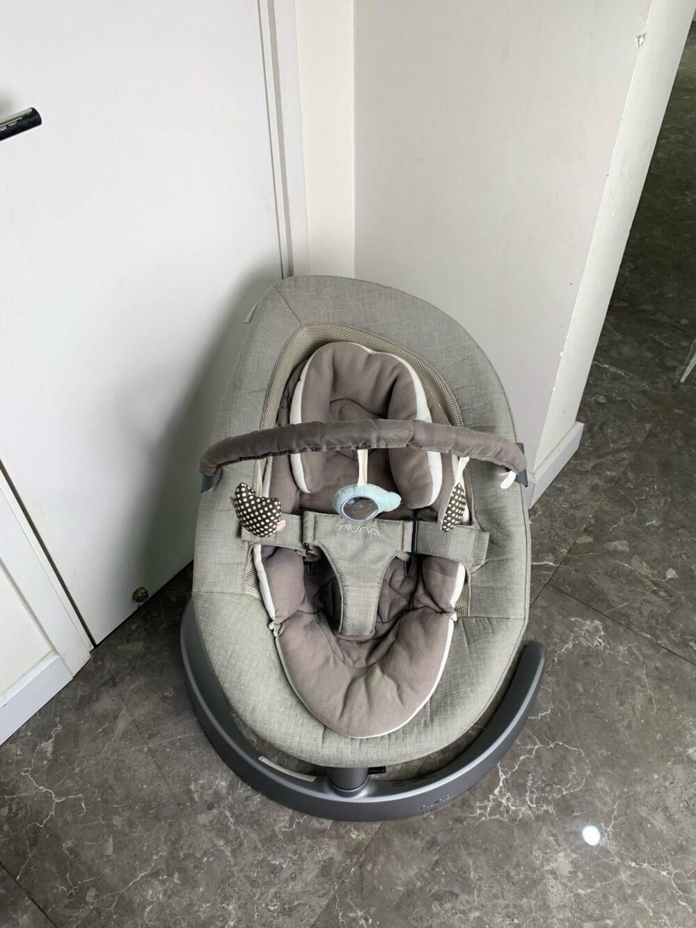 Nôi Nuna leaf grow kèm thanh đồ chơi màu xám (sơ sinh-60kg) - Ảnh 13