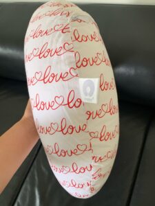 Gối cho bé bú Boppy hoạ tiết Red love - Ảnh 3